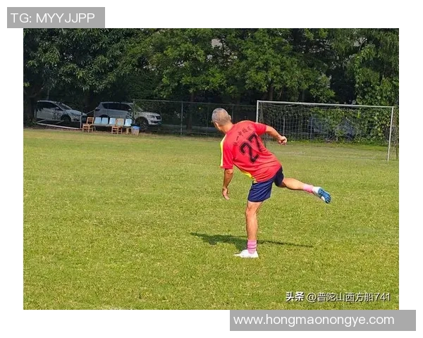 足球明星穿搭指南：如何挑选既时尚又舒适的足球袜子提升球场魅力